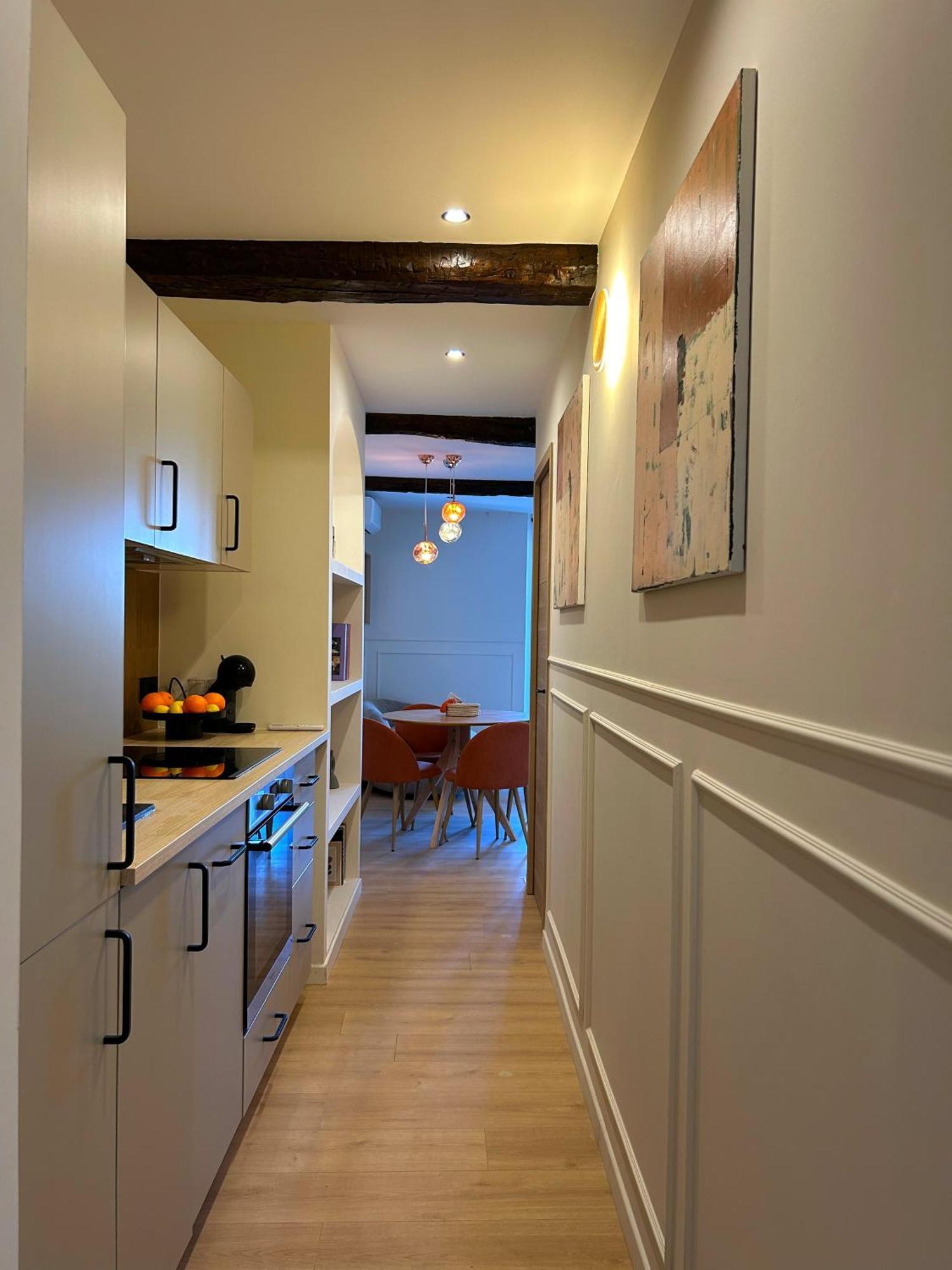 Charmant 3 Pieces Renove Au Coeur Du Vieil Антиб Экстерьер фото