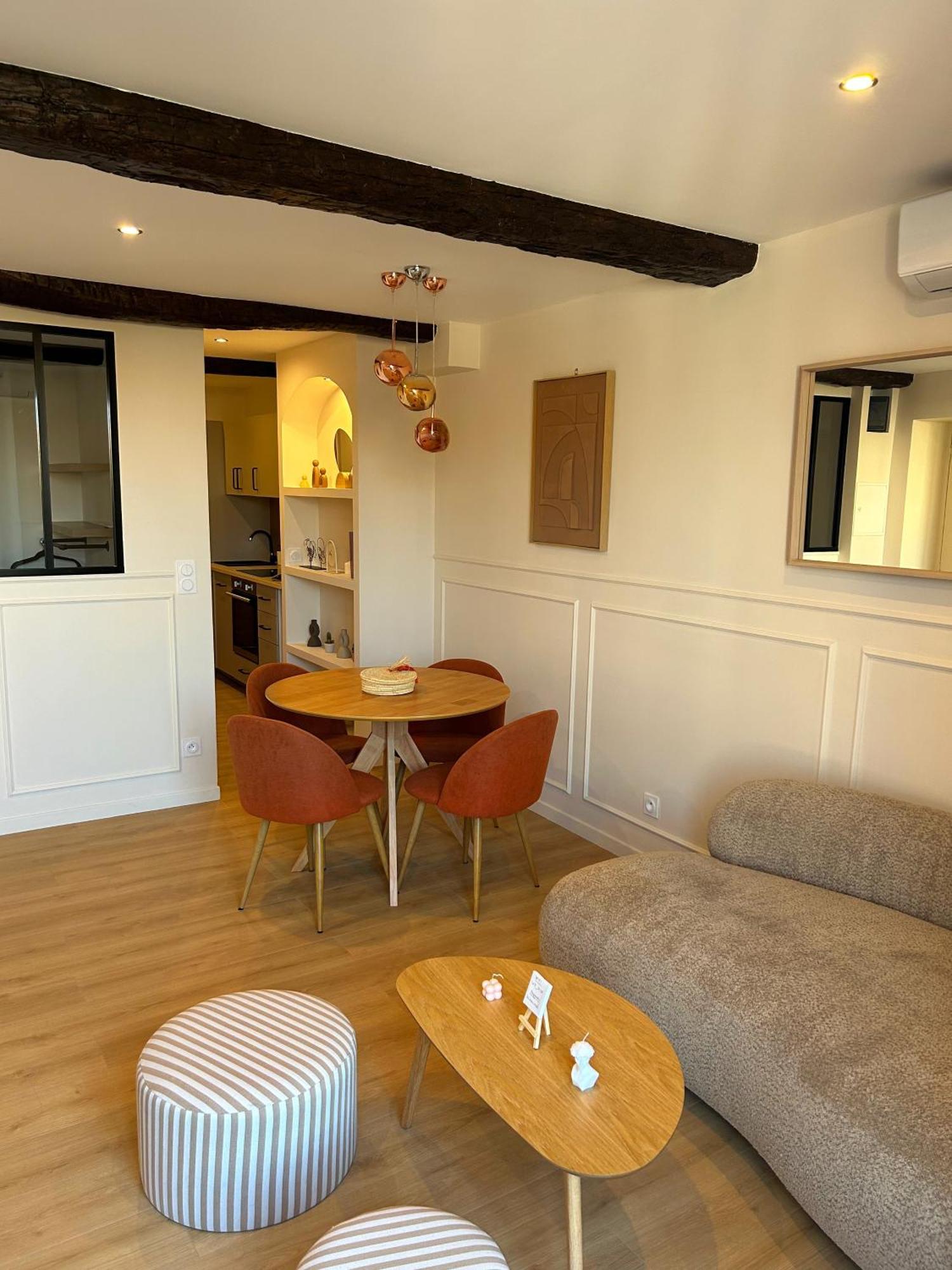 Charmant 3 Pieces Renove Au Coeur Du Vieil Антиб Экстерьер фото